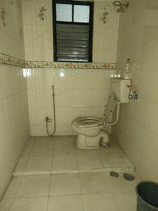 Common Bathroom Image of 1500 Sq.ft 3.5 BHK Apartment / Flat for sale in Magarpatta Grevillea, Magarpatta City Pune for Rs. 26000000