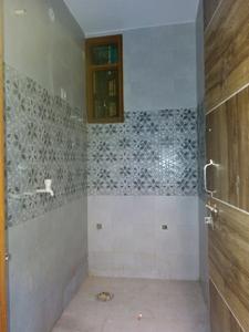 Common Bathroom Image of 1400 Sq.ft 3 BHK Apartment / Flat for sale in Shalimar Apartments Ex II, Shalimar Garden Ghaziabad for Rs. 8231000