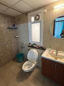 Bathroom Image of 1105 Sq.ft 2 BHK Apartment / Flat for rent in Brigade Buena Vista, Bommenahalli Bengaluru for Rs. 40000