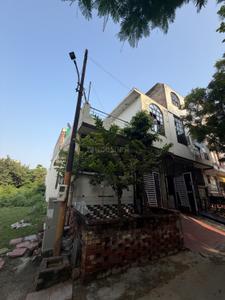 Image of 990 Sq.ft 4 BHK Independent House for sale in  ADA Shastripuram Sulabh Awas Yojna, Shastripuram, Agra for Rs. 12000000