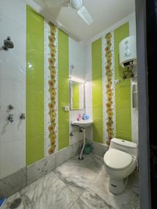 Bathroom Image of 900 Sq.ft 2 BHK Independent House for sale in Pitampura New Delhi for Rs. 9500000