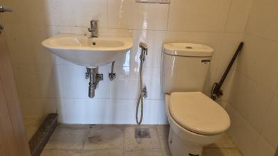 Image of 1700 Sq.ft 3 BHK Apartment / Flat for rent in DLF Express Greens, Manesar, Gurgaon for Rs. 38000