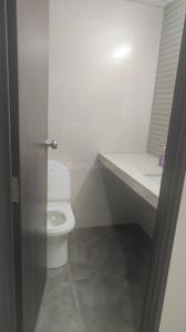 Bathroom Image of 1400 Sq.ft 3 BHK Apartment / Flat for rent in Eternia At Kalpataru Parkcity, Kolshet Thane for Rs. 70000