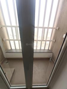 Balcony Image of 1000 Sq.ft 2 BHK Apartment / Flat for rent in Runwal The Central Park, Chinchwad Pune for Rs. 33500