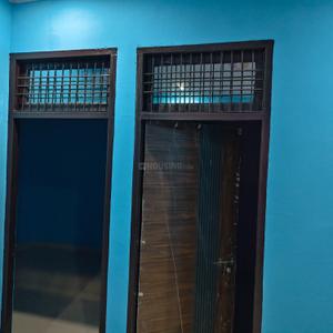 Image of 600 Sq.ft 3 BHK Apartment / Flat for rent in Kondli, New Delhi for Rs. 19000