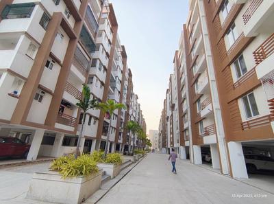 Image of 710 Sq.ft 1 BHK Apartment / Flat for sale in Sri Sri Aero City, Bongloor, Hyderabad for Rs. 2950000
