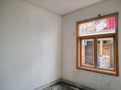Bedroom Image of 650 Sq.ft 2 BHK Apartment / Flat for sale in Sangam Vihar New Delhi for Rs. 3900000