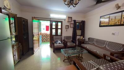 Living Room Image of 1600 Sq.ft 3 BHK Apartment / Flat for rent in Dwarkadheesh Apartment, Sector 12 Dwarka New Delhi for Rs. 42000