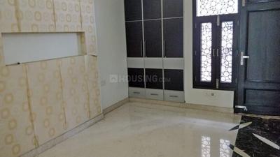 Bedroom Image of 2160 Sq.ft 4 BHK Builder Floor for sale in Surajmal Vihar New Delhi for Rs. 30000000