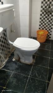 Bathroom Image of 525 Sq.ft 1 BHK Independent House for rent in Nungambakkam Chennai for Rs. 20000