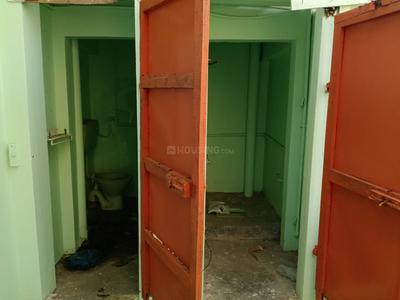 Bathroom Image of 900 Sq.ft 1 BHK Independent House for rent in Ongole Prakasam for Rs. 8000