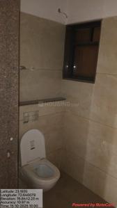 Bathroom Image of 2250 Sq.ft 3 BHK Apartment / Flat for rent in Shreedhar Bhakti, Kudasan Gandhinagar for Rs. 25000