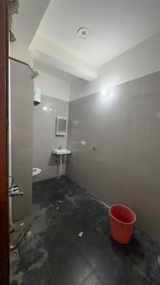 Bathroom Image of 800 Sq.ft 1 BHK Apartment / Flat for rent in Sector 39 Gurgaon for Rs. 26800