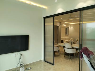 Bedroom Image of 2362 Sq.ft 4 BHK Builder Floor for sale in Model Town New Delhi for Rs. 40000000