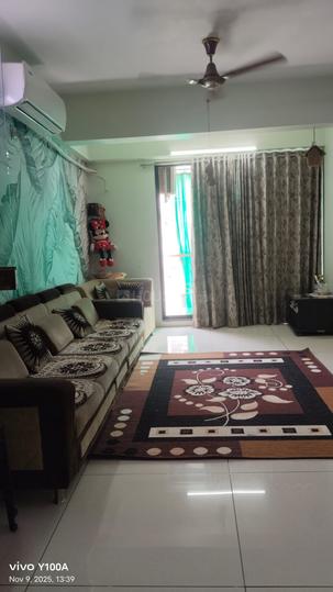 Vasana Hadmatia, Sargasan Bedroom 1