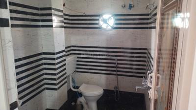 Bathroom Image of 500 Sq.ft 1 BHK Independent House for rent in CDA Sector 7 Cuttack for Rs. 6500