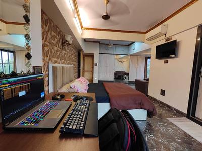 Image of 1800 Sq.ft 3 BHK Apartment / Flat for sale in Park Lane Apartments, Bandra West, Mumbai for Rs. 45500000