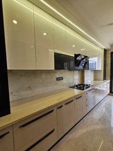 Kitchen Image of 3240 Sq.ft 4 BHK Builder Floor for sale in Emaar Emerald Hill, Sector 65 Gurgaon for Rs. 35000000