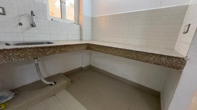Kitchen Image of 980 Sq.ft 3 BHK Apartment / Flat for rent in ROF Amaltas, Sector 92 Gurgaon for Rs. 15000