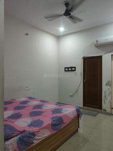 Bedroom Image of 1250 Sq.ft 2 BHK Builder Floor for rent in Lucknow Development Authority E Auction, Gomti Nagar Lucknow for Rs. 18000