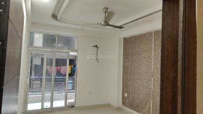 Bedroom Image of 1800 Sq.ft 4 BHK Apartment / Flat for sale in Sector 102 Noida for Rs. 8450000