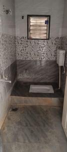 Bathroom Image of 650 Sq.ft 1 BHK Independent House for rent in Manjari Budruk Pune for Rs. 7500