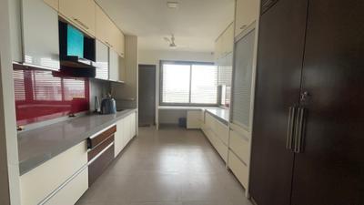Kitchen Image of 6850 Sq.ft 5 BHK Apartment / Flat for sale in Gulbai Tekra Ahmedabad for Rs. 34500000