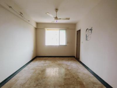 Bedroom Image of 999 Sq.ft 2 BHK Apartment / Flat for sale in Hiranandani Meadows, Thane West Thane for Rs. 20500000