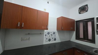 Kitchen Image of 900 Sq.ft 2 BHK Builder Floor for rent in Pitampura New Delhi for Rs. 29000