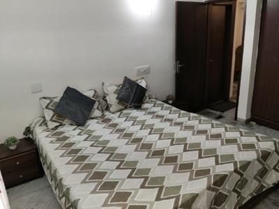 Bedroom Image of 1200 Sq.ft 2 BHK Apartment / Flat for rent in Bodakdev Ahmedabad for Rs. 40000
