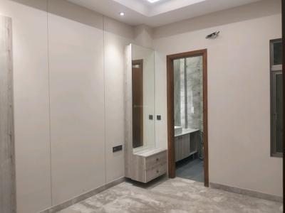 Bedroom Image of 1125 Sq.ft 3 BHK Builder Floor for sale in Vikaspuri New Delhi for Rs. 22500000