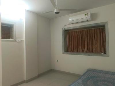 Bedroom Image of 1100 Sq.ft 3 BHK Apartment / Flat for rent in Kandivali East Mumbai for Rs. 100000