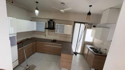 Kitchen Image of 2448 Sq.ft 4 BHK Apartment / Flat for sale in ABA Cleo County, Sector 121 Noida for Rs. 56000000