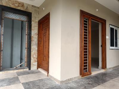 Hall Image of 1900 Sq.ft 3 BHK Apartment / Flat for sale in Gandhi Nagar Kakinada for Rs. 12500000