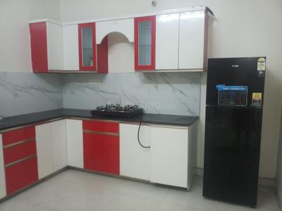 Kitchen Image of 1800 Sq.ft 2 BHK Builder Floor for rent in Gomti Nagar Lucknow for Rs. 30000