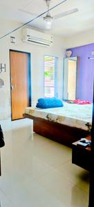 Bedroom Image of 945 Sq.ft 2 BHK Apartment / Flat for sale in Chanakyapuri Ahmedabad for Rs. 6800000
