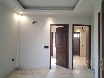 Living Room Image of 900 Sq.ft 3 BHK Builder Floor for sale in Paschim Vihar New Delhi for Rs. 21000000