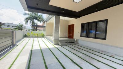 Balcony Image of 3700 Sq.ft 4 BHK Independent House for sale in Kangarappady Kochi for Rs. 29500000