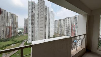 Balcony Image of 2090 Sq.ft 3.5 BHK Apartment / Flat for sale in The 3C Lotus Panache, Sector 110 Noida for Rs. 22500000