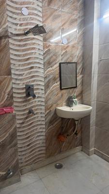 Bathroom Image of 614 Sq.ft 1 BHK Builder Floor for rent in Patel Nagar New Delhi for Rs. 18292