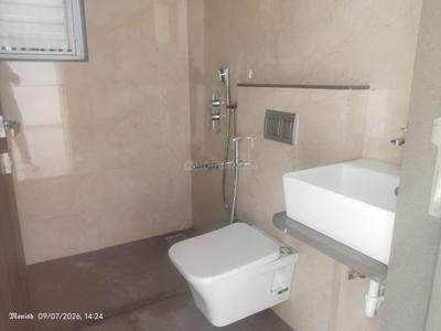 Image of 2020 Sq.ft 4 BHK Apartment / Flat for rent in Kothrud, Pune for Rs. 85000