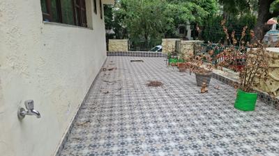 Balcony Image of 2200 Sq.ft 3 BHK Apartment / Flat for rent in DDA Sector Pocket B C, Vasant Kunj New Delhi for Rs. 80000