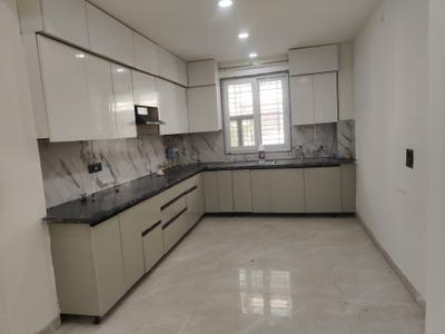 Kitchen Image of 1600 Sq.ft 3 BHK Apartment / Flat for sale in Supertech Livingston, Crossings Republik Ghaziabad for Rs. 12200000