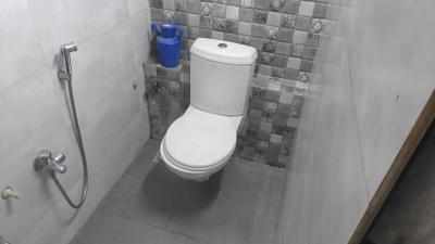 Image of 1420 Sq.ft 3 BHK Apartment / Flat for sale in Majura Gate, Surat for Rs. 4400001