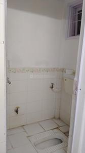 Bathroom Image of 700 Sq.ft 1 BHK Apartment / Flat for rent in Kaveri Apartments, Vasant Kunj New Delhi for Rs. 30000