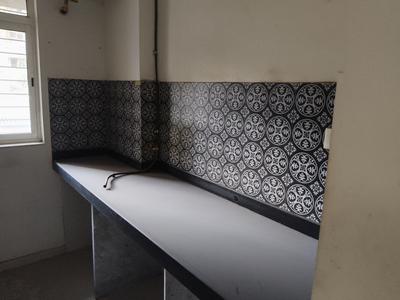Kitchen Image of 685 Sq.ft 1 BHK Apartment / Flat for sale in Lodha Amara, Kolshet Thane for Rs. 6800000