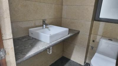 Image of 2000 Sq.ft 4 BHK Apartment / Flat for rent in Kalpataru Immensa, Thane West, Thane for Rs. 115000