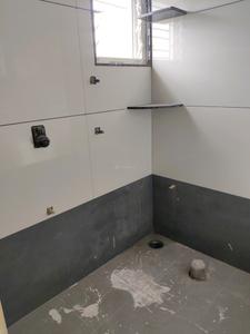 Common Bathroom Image of 585 Sq.ft 1 BHK Apartment / Flat for rent in New Tippasandra Bengaluru for Rs. 37000
