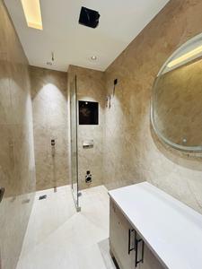 Bathroom Image of 2400 Sq.ft 4 BHK Builder Floor for sale in Satya The Legend, Sector 57 Gurgaon for Rs. 23500000