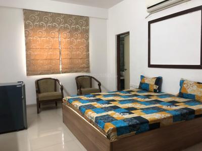 Bedroom Image of 2800 Sq.ft 3 BHK Independent House for rent in Prahlad Nagar Ahmedabad for Rs. 50000
